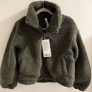 ** SOLD** Lululemon Cinchable Fleece Zip Up Jacket (Size 4) Dark Olive NWT